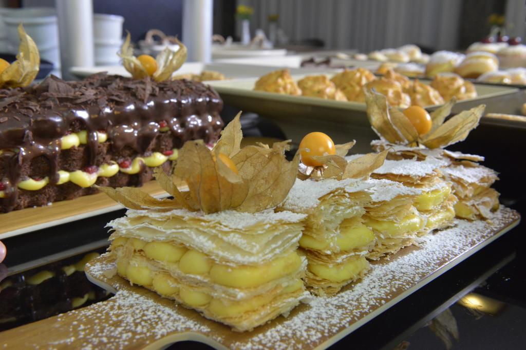 Oitis Hotel กัวยาเนีย ภายนอก รูปภาพ